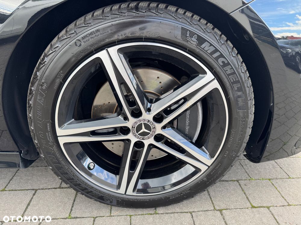 Mercedes-Benz CLA 200 d AMG Line 8G-DCT - 34