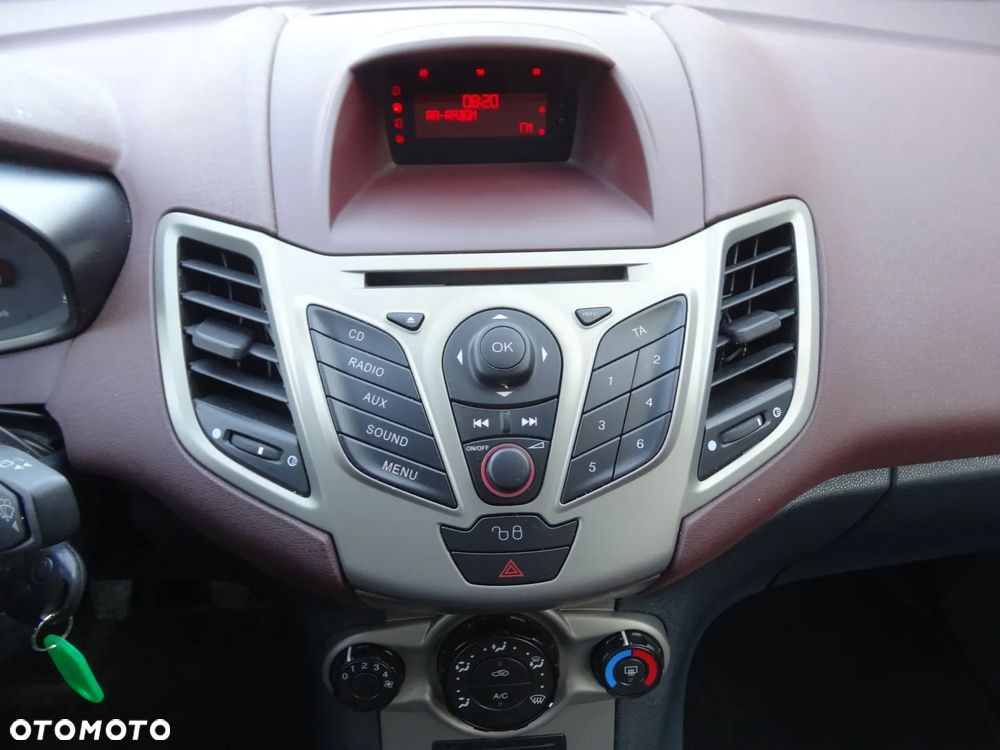 Ford Fiesta 1.25 Trend - 27