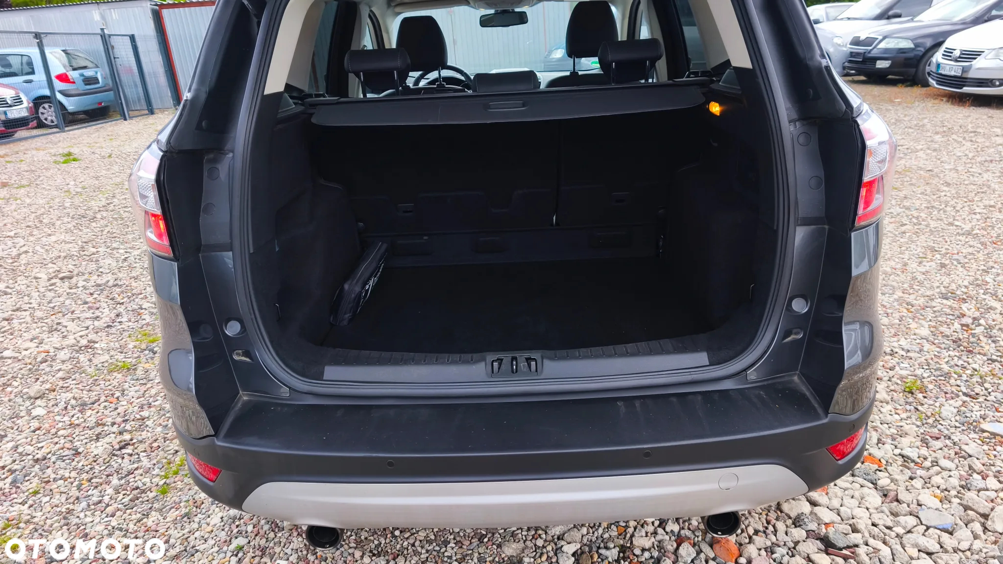 Ford Kuga 1.5 EcoBoost 2x4 Titanium - 32