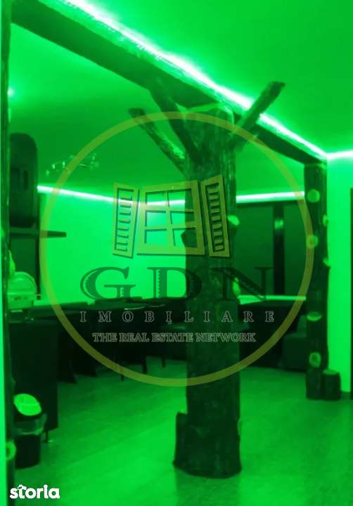 Pensiune 3 stele de vanzare in Predeal | Aproape de partie si centru - Imagine principală: 4/19