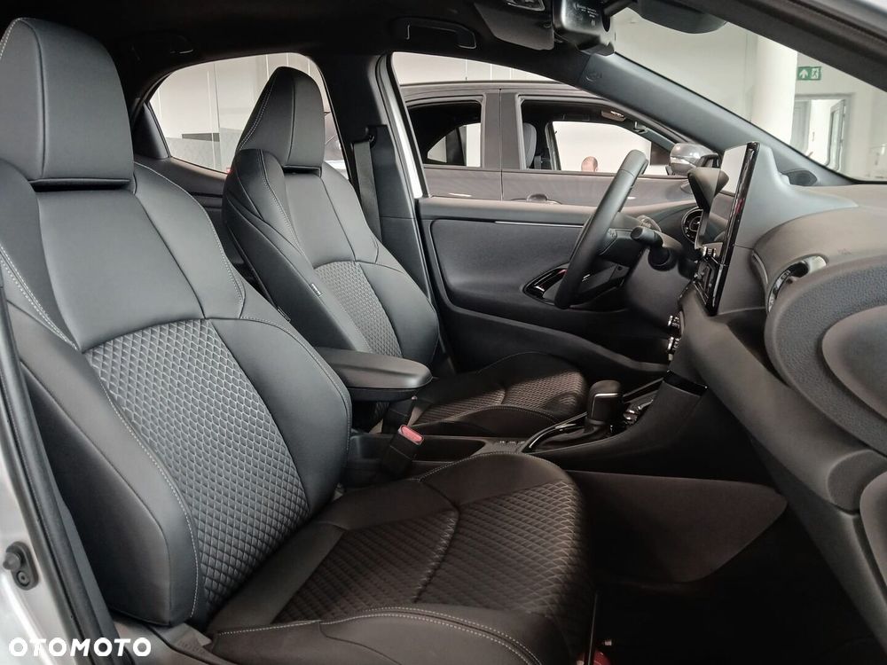 Toyota Yaris Hybrid 1.5 Executive - 9