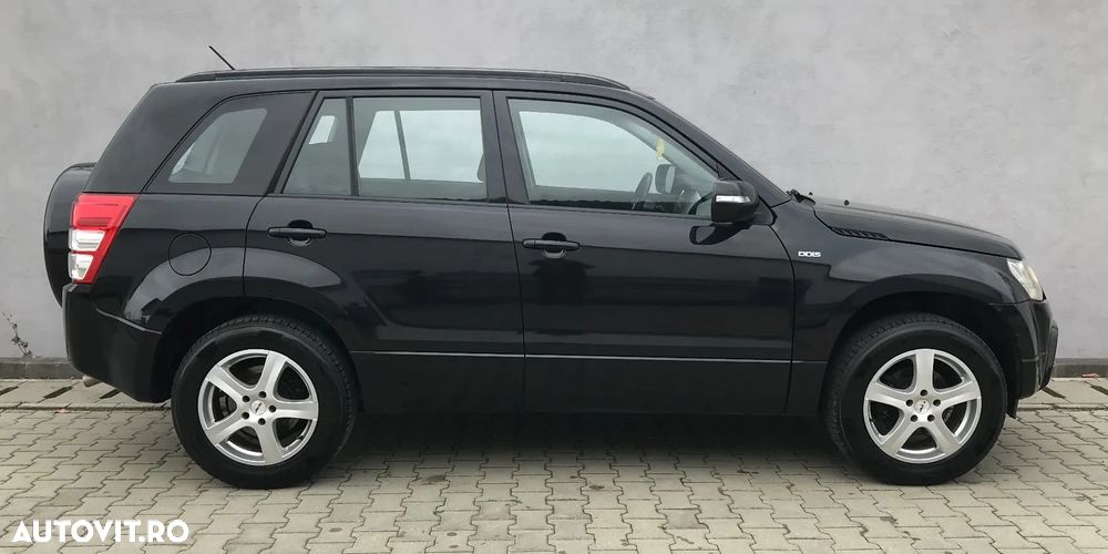 Suzuki Grand Vitara 1.9 DDiS Comfort - 9
