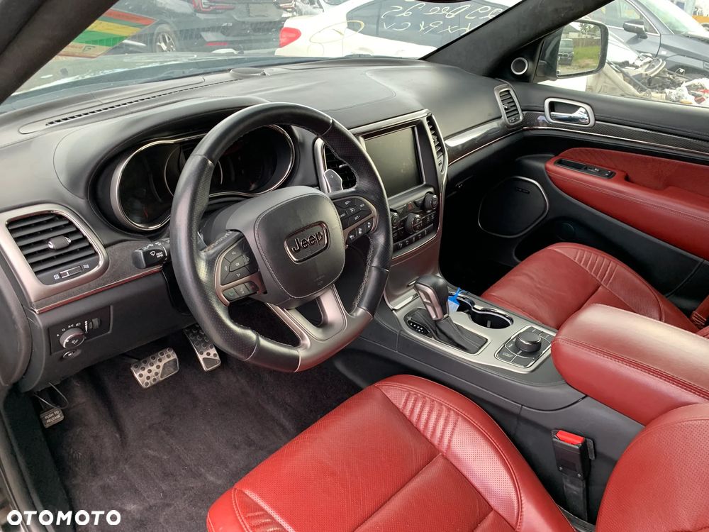 Jeep Grand Cherokee SRT - 14