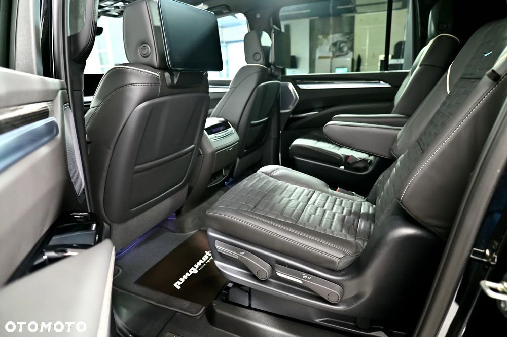 Cadillac Escalade - 13
