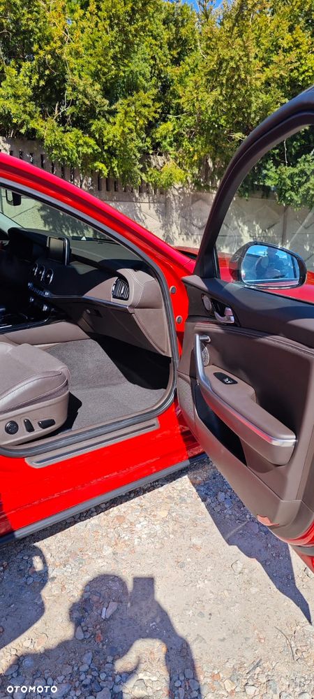 Kia Stinger 2.0 T-GDI GT Line - 12