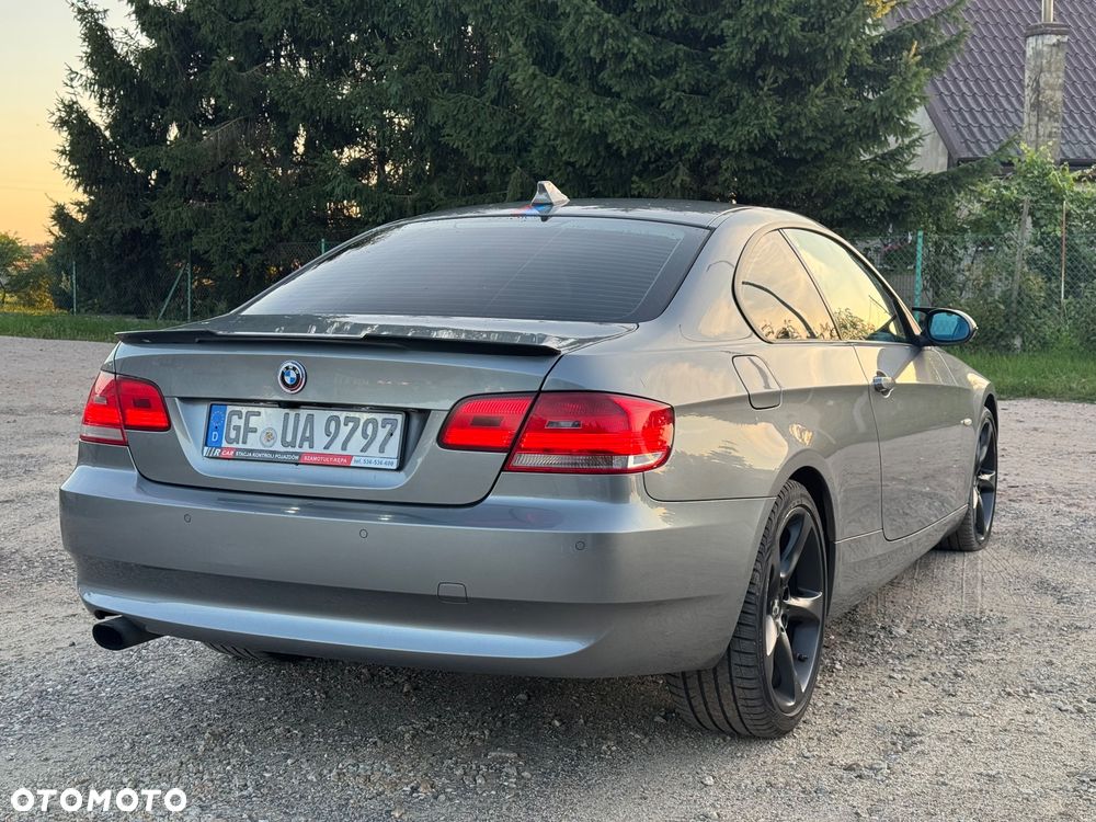 BMW Seria 3 320i - 8