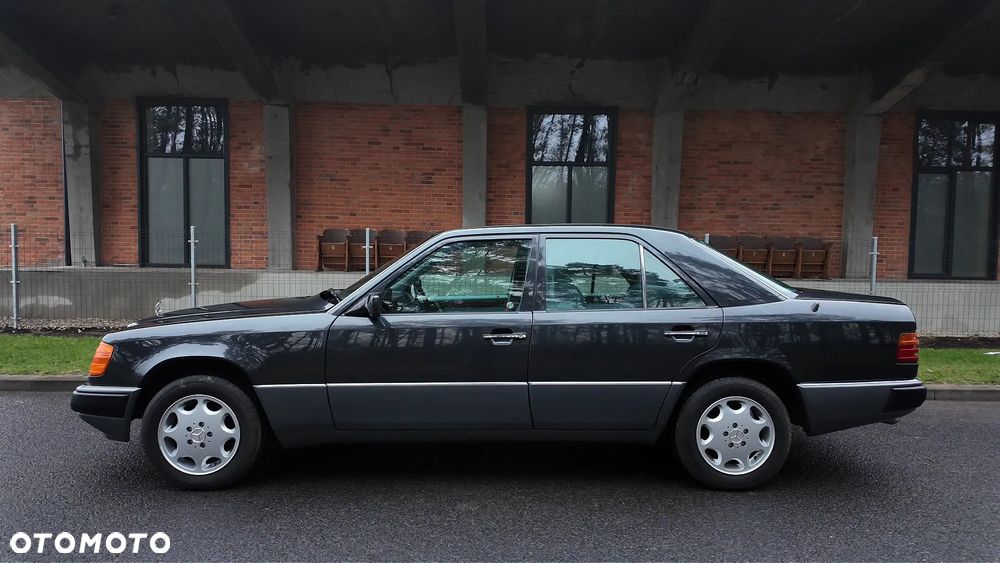 Mercedes-Benz Klasa E - 3