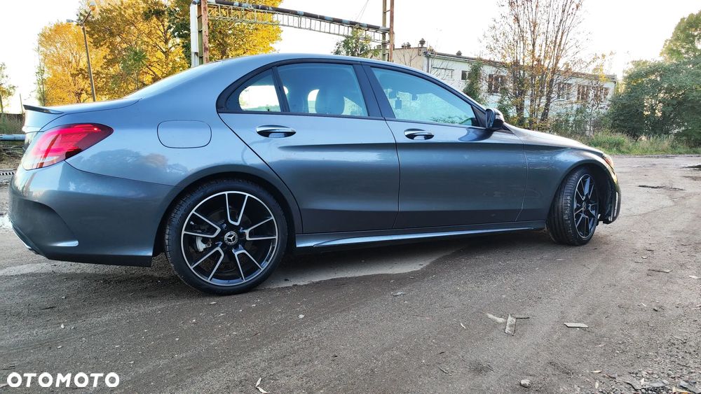 Mercedes-Benz Klasa C 300 9G-TRONIC - 7