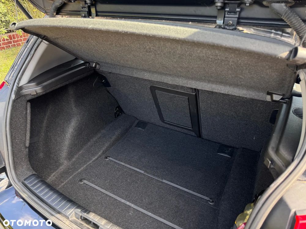 BMW Seria 1 118i - 13