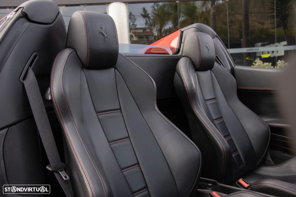 Ferrari 458 Spider - 38
