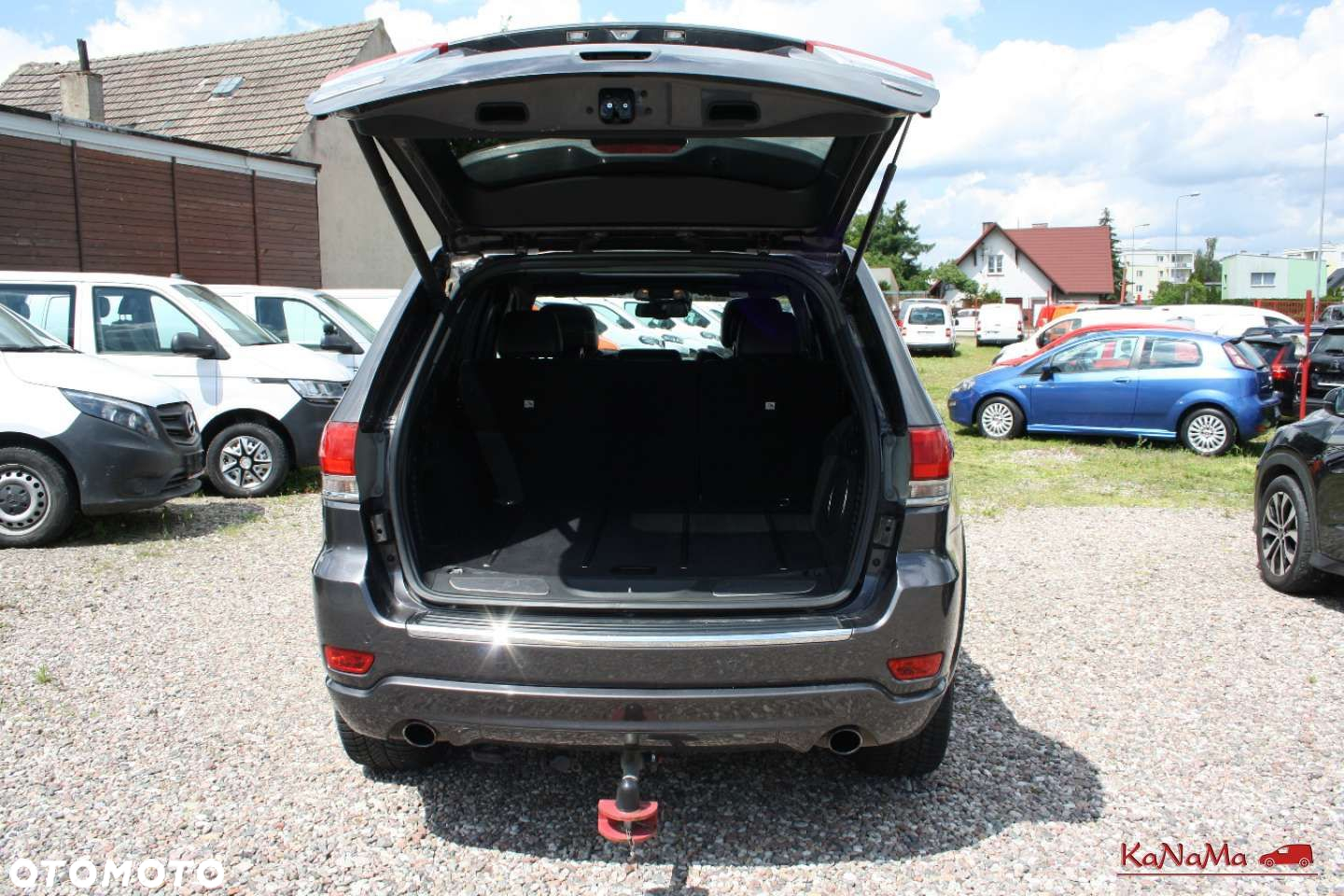 Jeep Grand Cherokee - 13