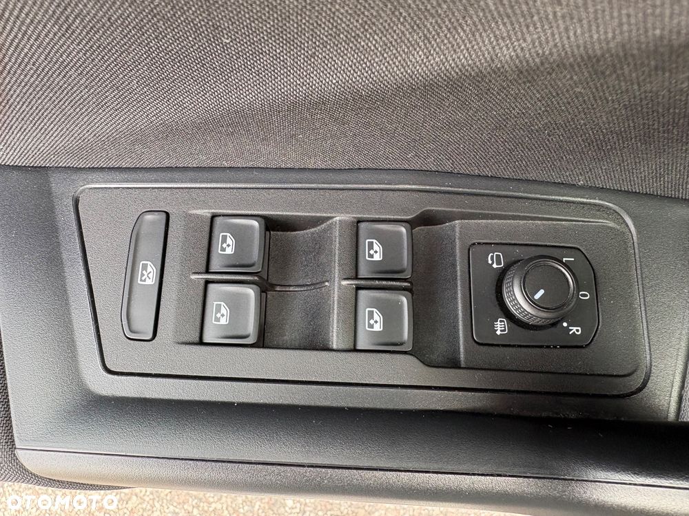 Volkswagen T-Roc 1.5 TSI Style DSG - 16