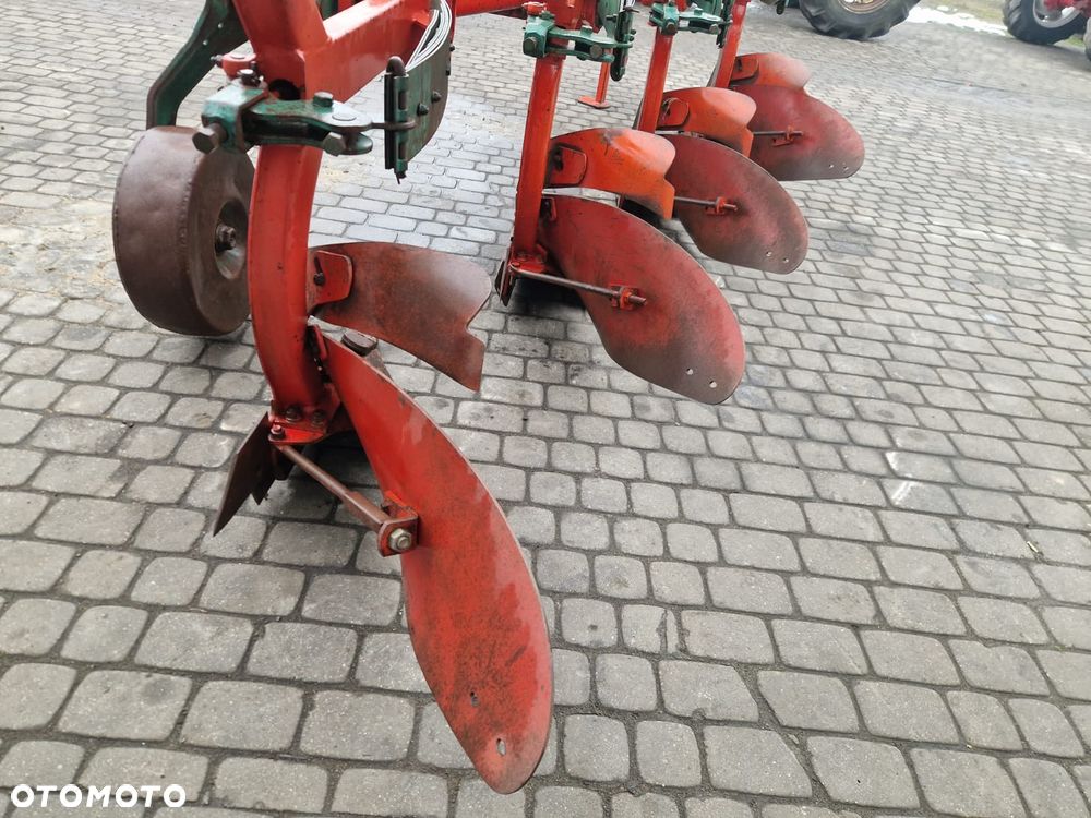 Kverneland F160 4 skibowy Na resorze Lemken Kuhn - 5