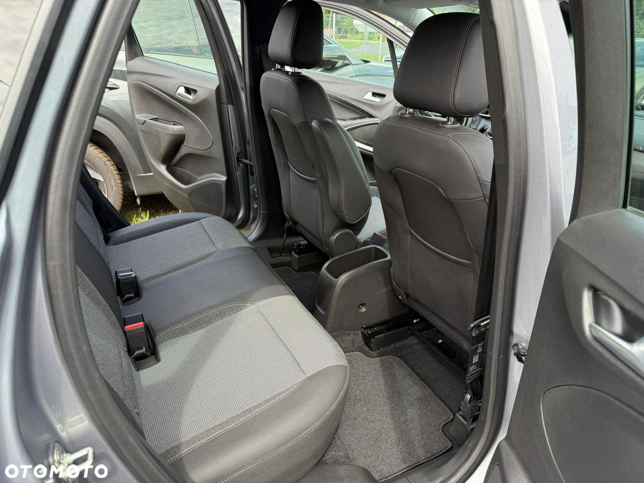 Opel Crossland X - 7