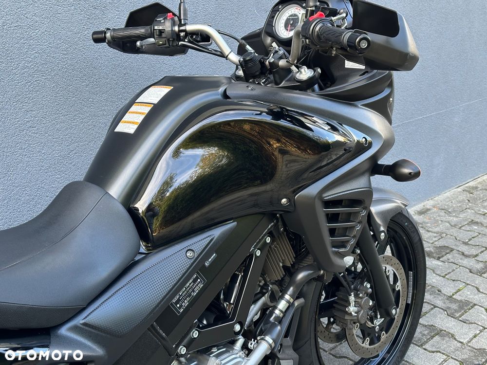 Suzuki V-STROM - 16