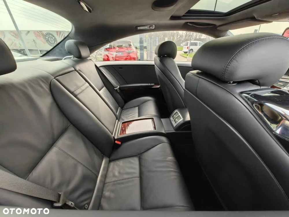 Mercedes-Benz CL 500 4-Matic BlueEff - 27