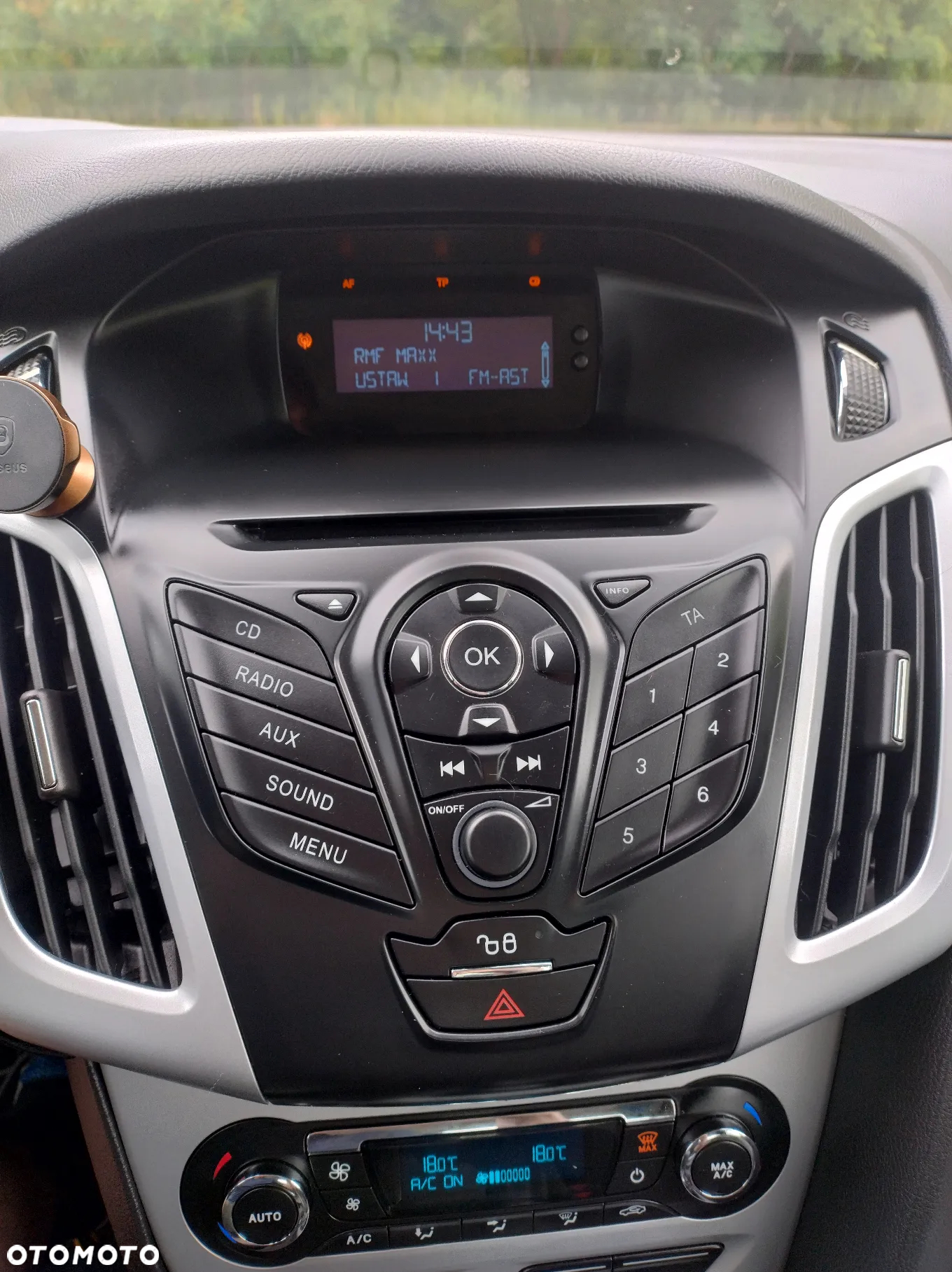 Ford Focus - 10