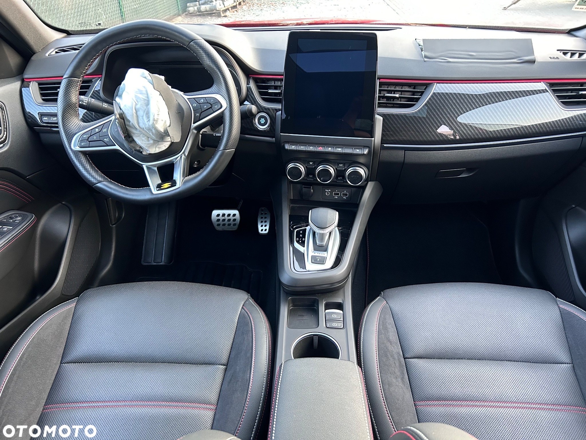 Renault Arkana 1.6 E-TECH R.S Line MMT - 16