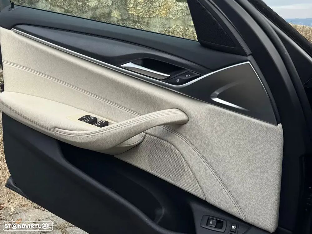 BMW 530 e Pack M - 15