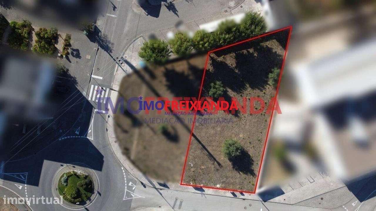 Lote para prédio em Freixianda - Grande imagem: 2/5