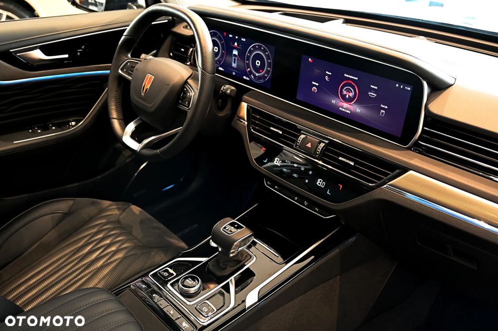 Hongqi HS5 - 13