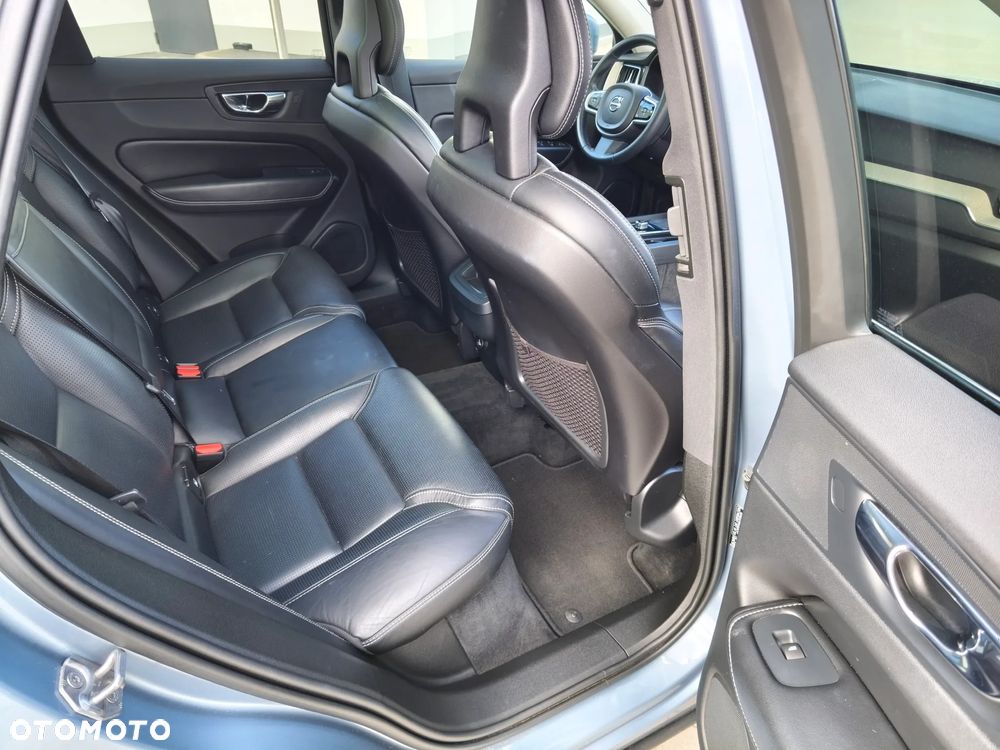 Volvo XC 60 T5 GPF AWD Inscription - 23