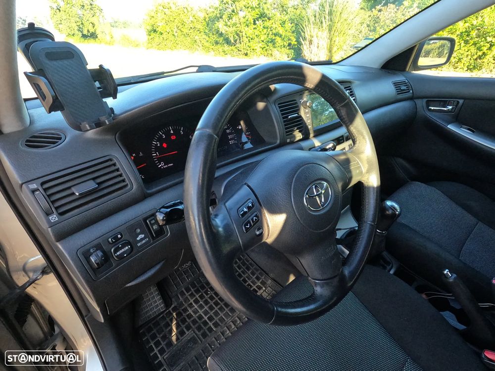 Toyota Corolla - 10