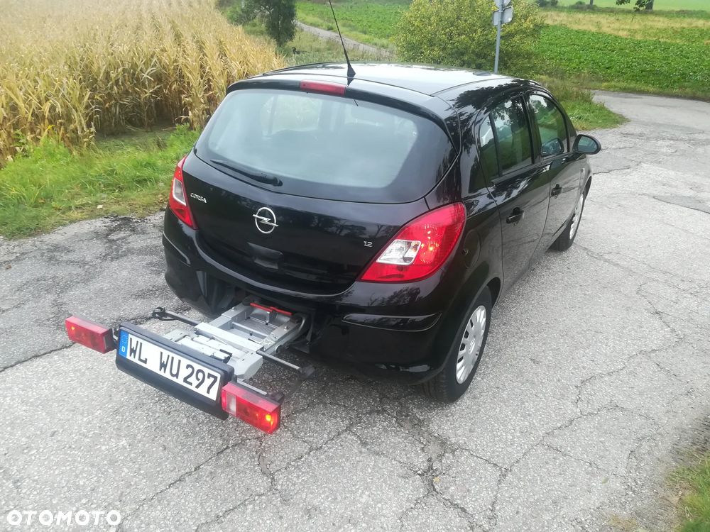 Opel Corsa 1.2 16V Cosmo - 6