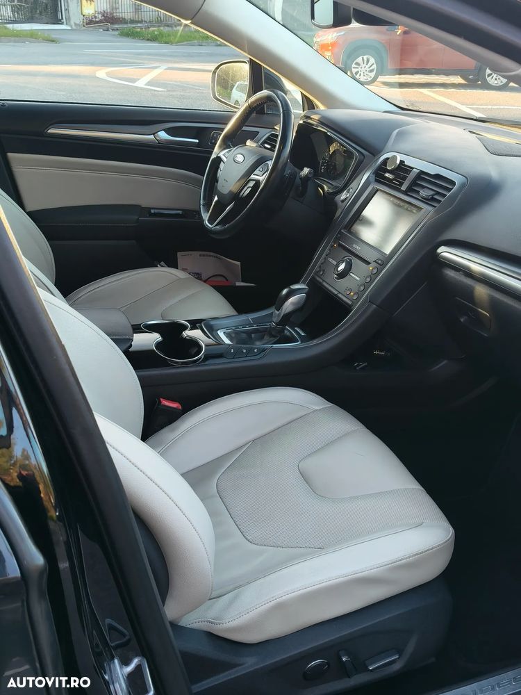 Ford Mondeo 2.0 TDCI PowerShift Titanium - 13