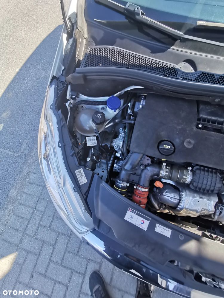 Peugeot 208 1.6 BlueHDi Active - 10