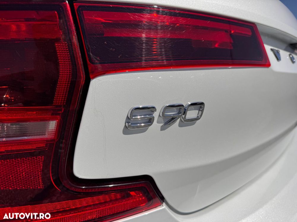 Volvo S90 T8 Twin Engine AWD Geartronic Momentum - 10