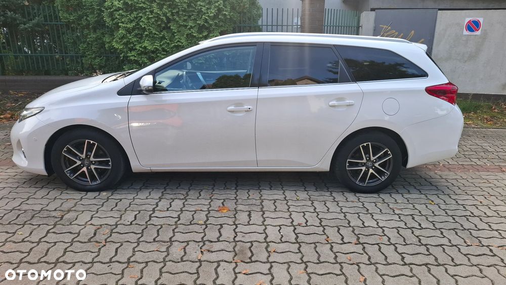 Toyota Auris 2.0 D-4D Edition - 5