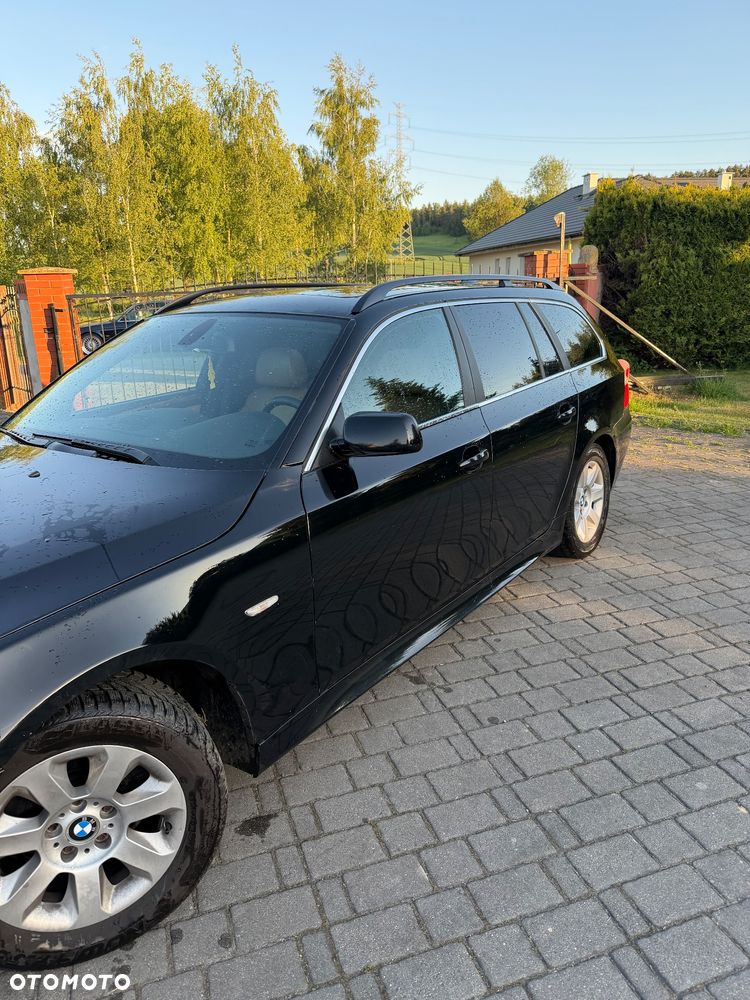 BMW Seria 5 525d - 2