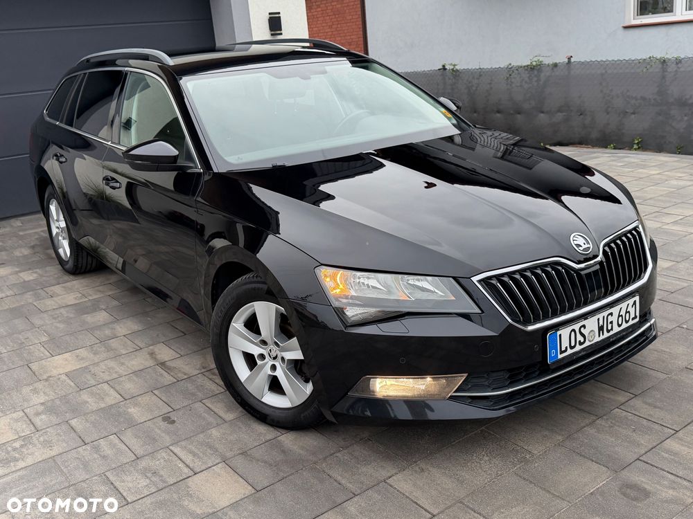 Skoda Superb 2.0 TDI Ambition DSG - 8