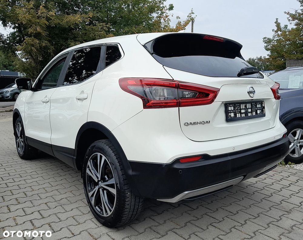 Nissan Qashqai 1.3 DIG-T N-Connecta - 8