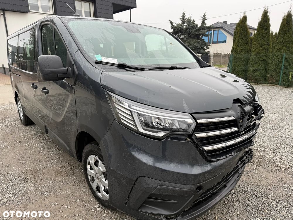 Renault Trafic 2.0 dCi - 10
