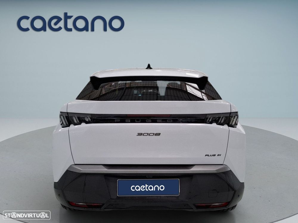 Peugeot 3008 1.6 Plug-in Hybrid Allure e-DCS7 - 5