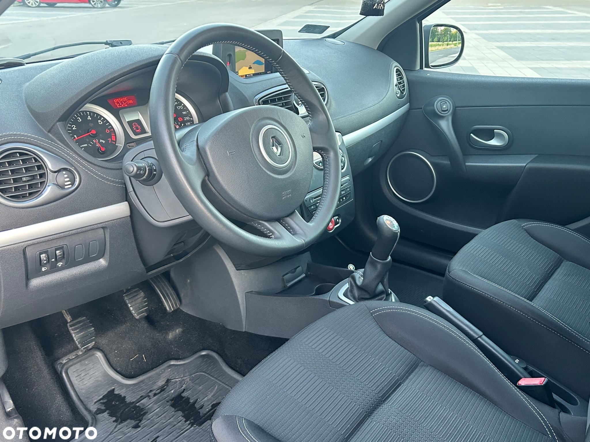 Renault Clio 1.2 16V Dwudziestka Euro5 - 9
