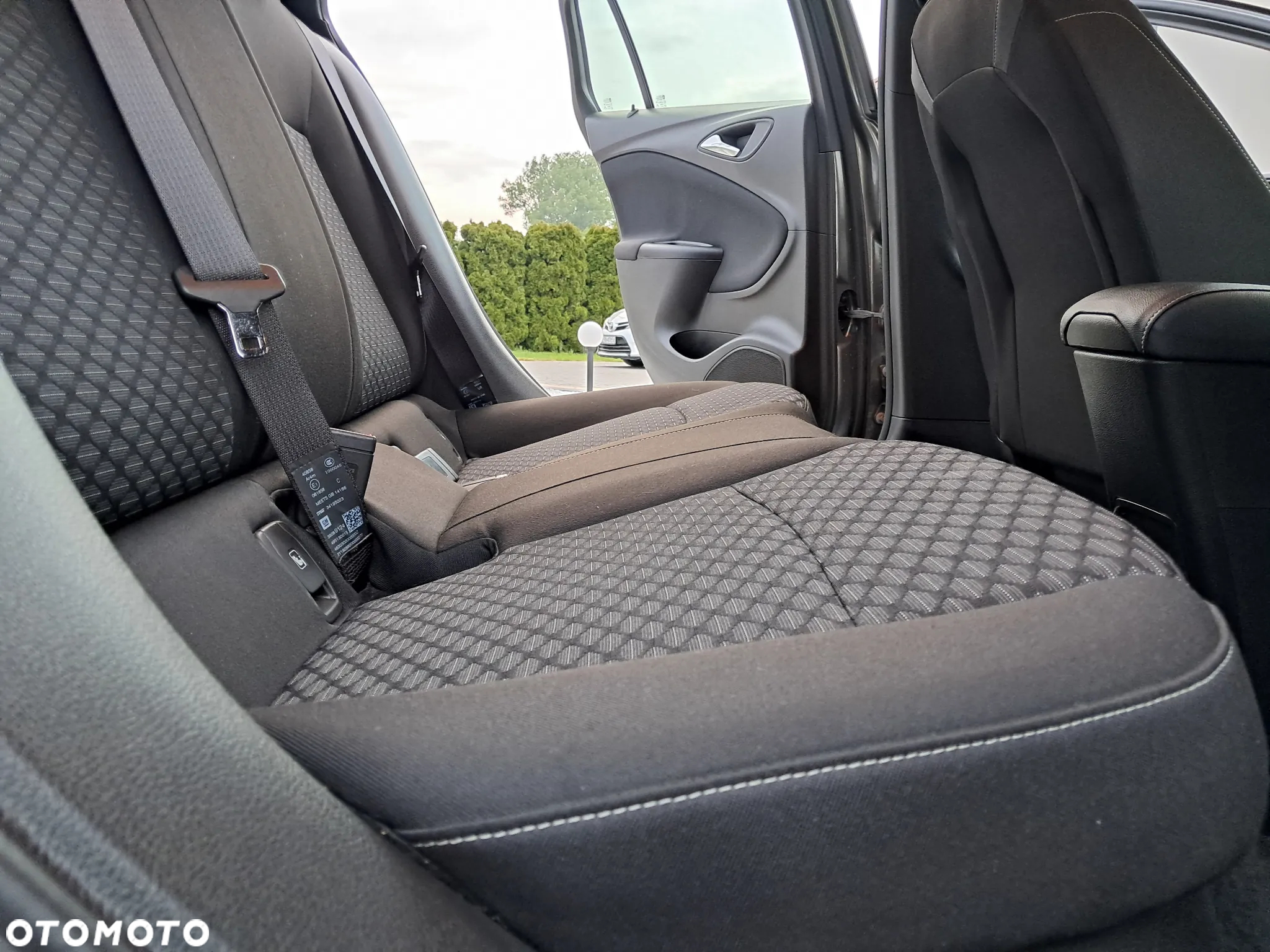 Opel Astra 1.5 D Start/Stop Automatik 2020 - 25