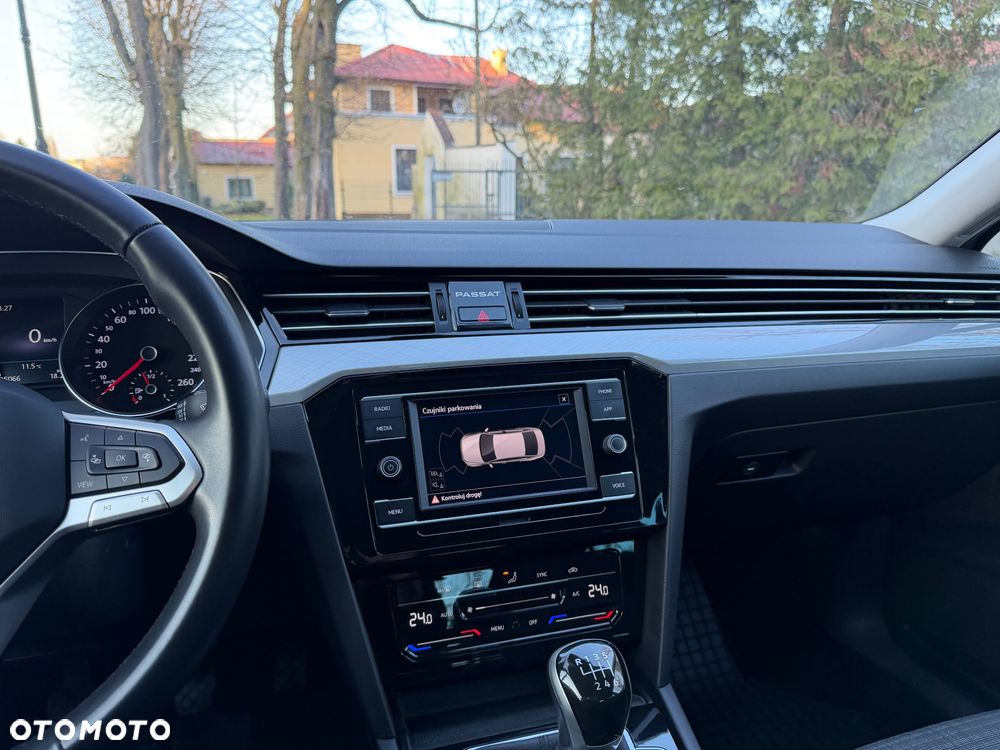 Volkswagen Passat 2.0 TDI EVO Business - 10