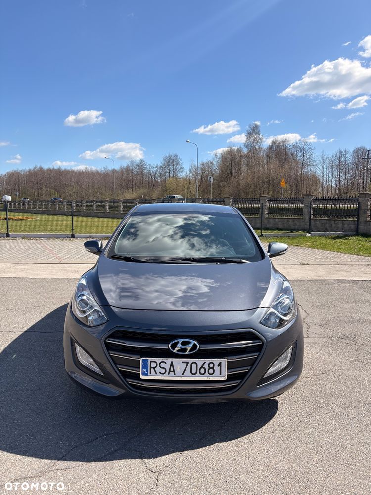 Hyundai i30 blue 1.6 GDI DCT Passion - 2
