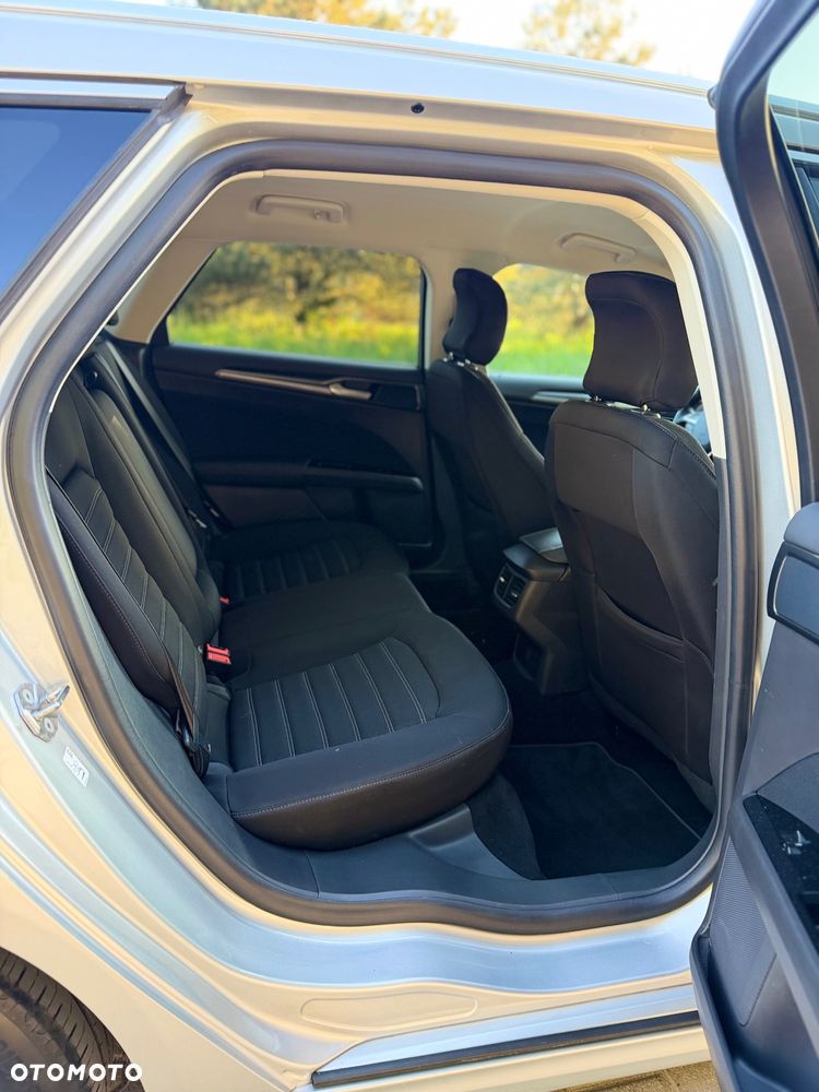 Ford Mondeo 2.0 EcoBlue Titanium - 21