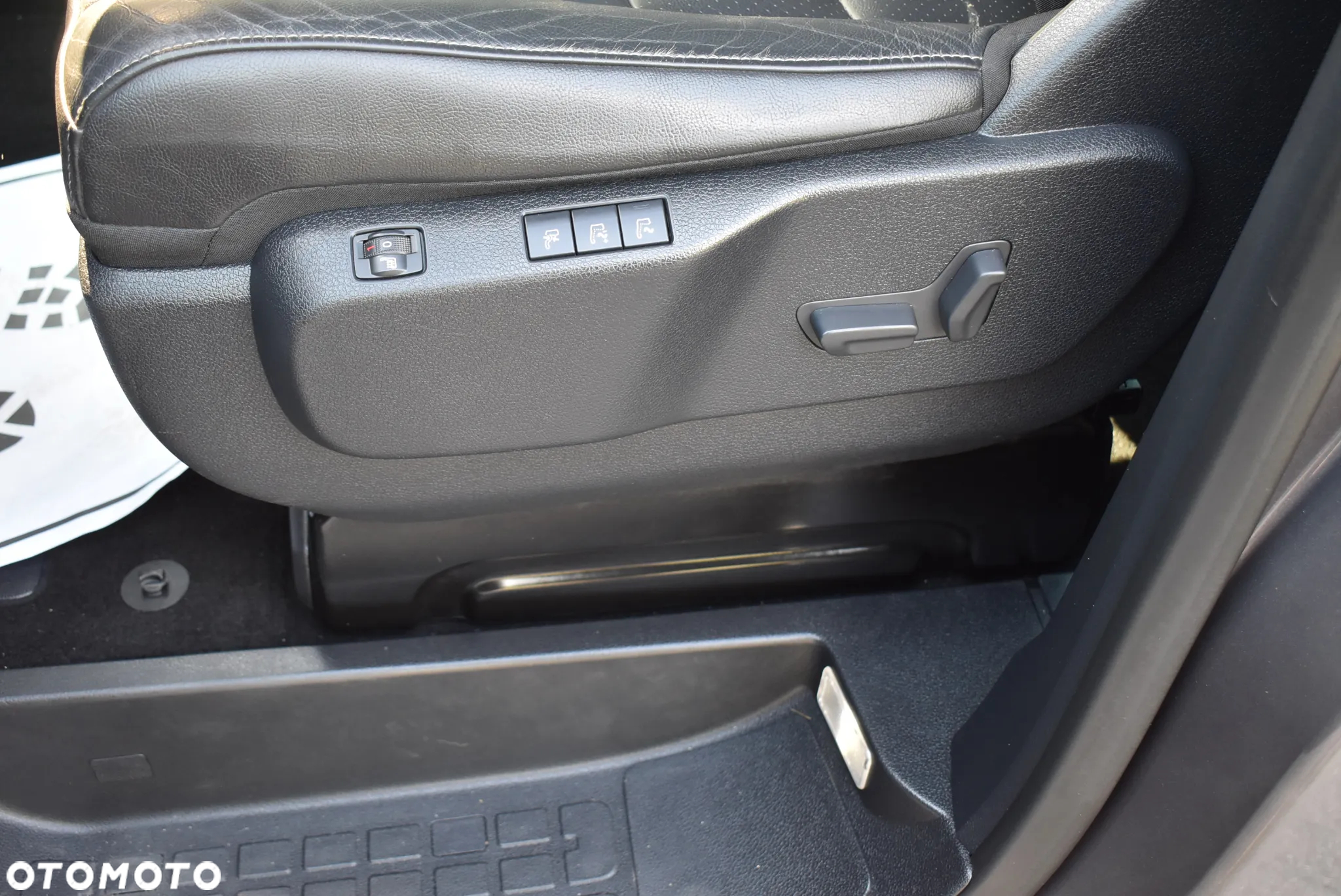 Peugeot Traveller 2.0 BlueHDi Standard Business Vip - 18