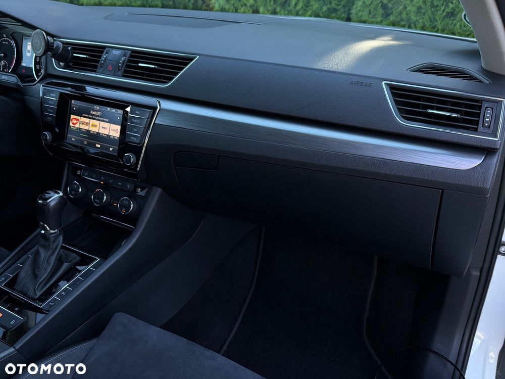 Skoda Superb 1.6 TDI Style DSG - 33