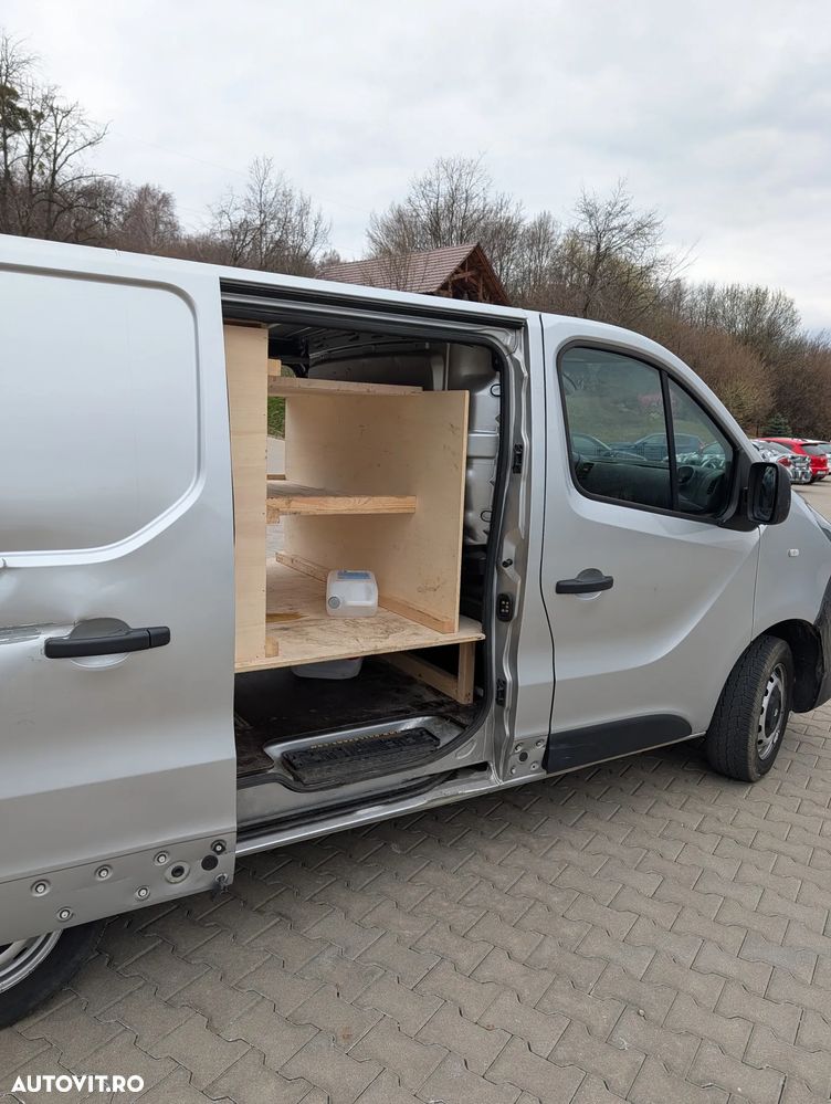 Opel Vivaro - 9
