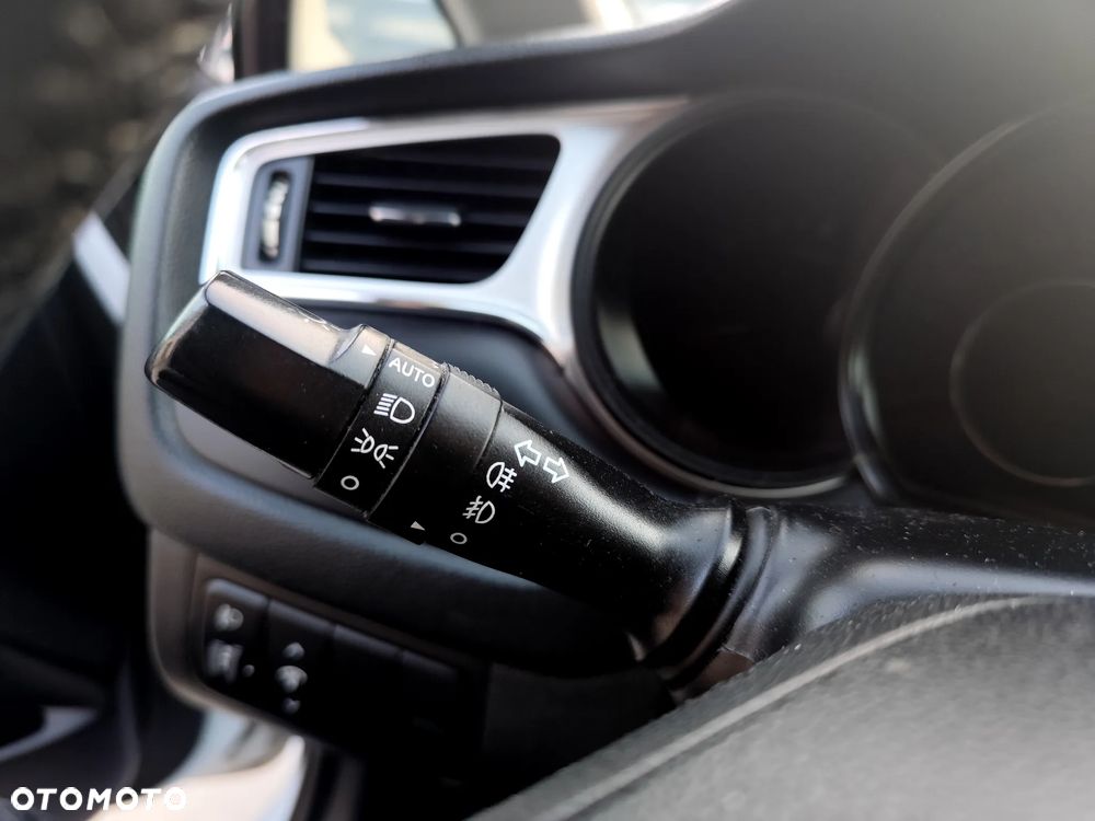 Kia Ceed 1.6 GDI Business Line - 19