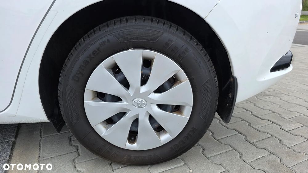 Toyota Auris 1.33 VVT-i Life - 14