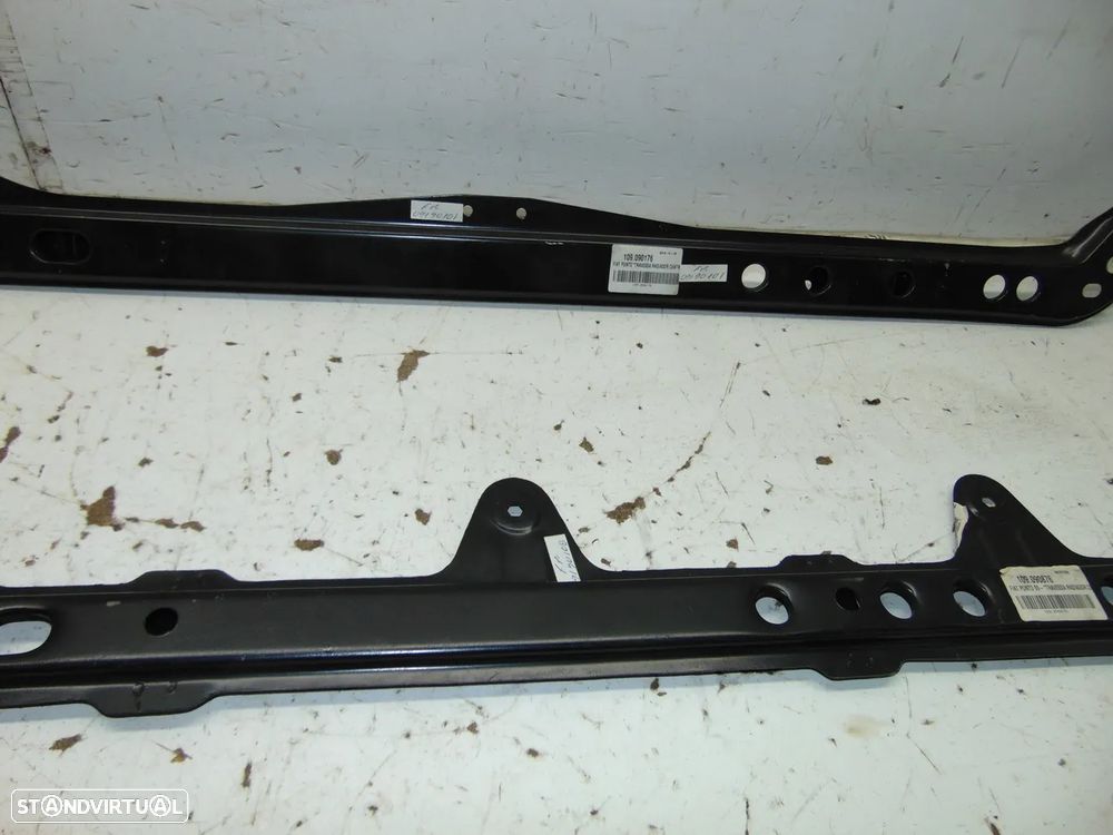 Fiat Punto travessa central - 3