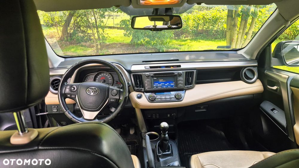 Toyota RAV4 2.0 D-4D Prestige - 24