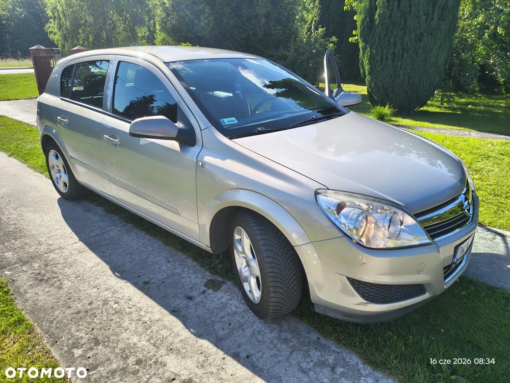 Opel Astra 1.6 Elegance - 2